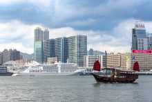 Silver Moon in Hongkong (© Silversea Cruises Ltd.)
