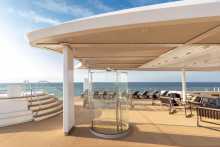 Außenbereich mit Jacuzzi (© Silversea Cruises Ltd.)