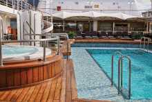 Pool (© Silversea Cruises Ltd.)