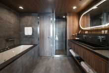 Prestige Suite Badezimmer (© Studio PONANT Morgane Monneret)